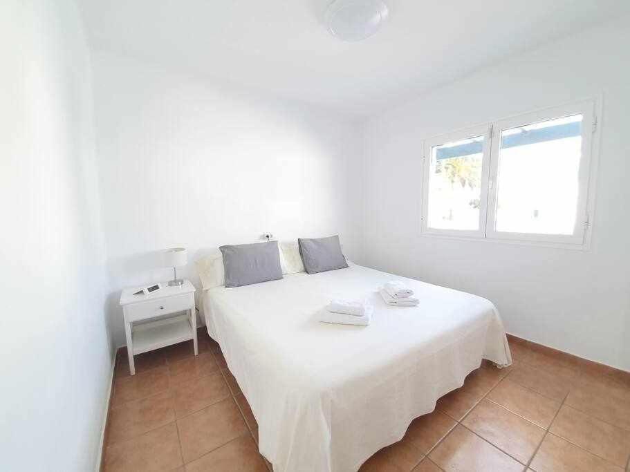 Costa Mathilda Apartment Тиас Экстерьер фото