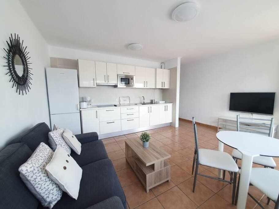 Costa Mathilda Apartment Тиас Экстерьер фото